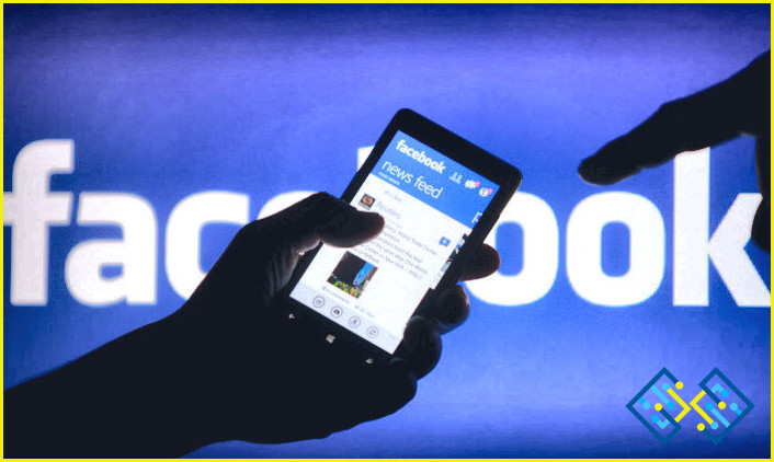 ¿Qué pasa si alguien crea una cuenta falsa en Facebook?
