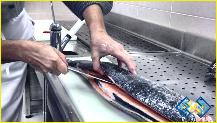 ¿Cómo limpiar un salmón?
