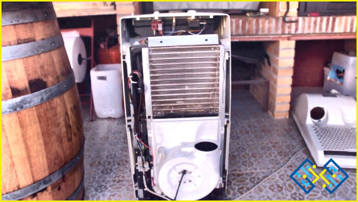 ¿Cómo limpiar el tanque de agua del aire acondicionado portátil?
