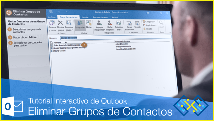 Cómo se borran los contactos de Outlook?
