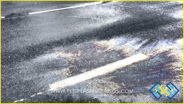 ¿Cómo limpiar el aceite de la calzada de asfalto?